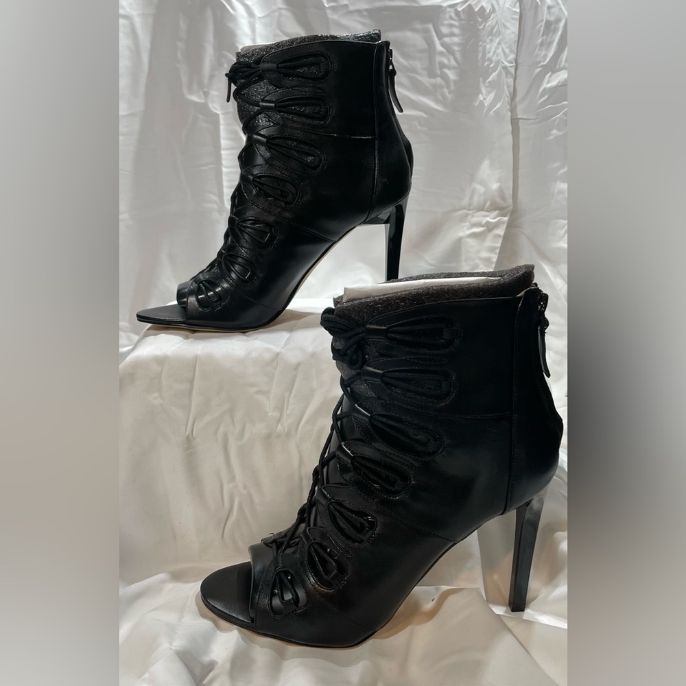 Nine West ‘Leslie’ open toe lace up heels.